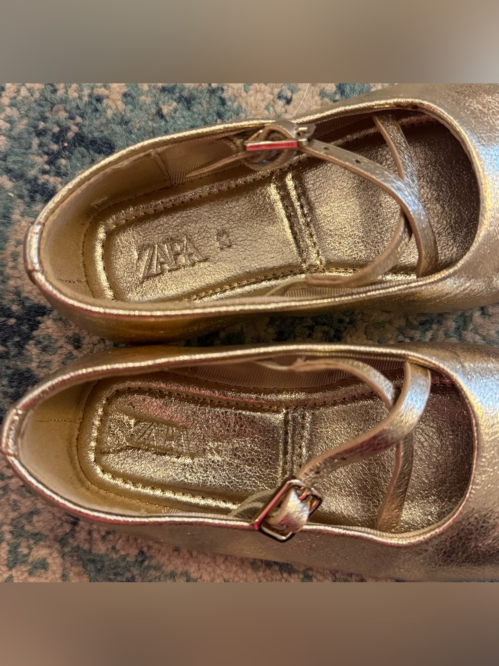 Zara Kids Gold Metallic Mary Jane Flats Size US 7 (EU 23) Toddler Ballet Shoes - Picture 5 of 7